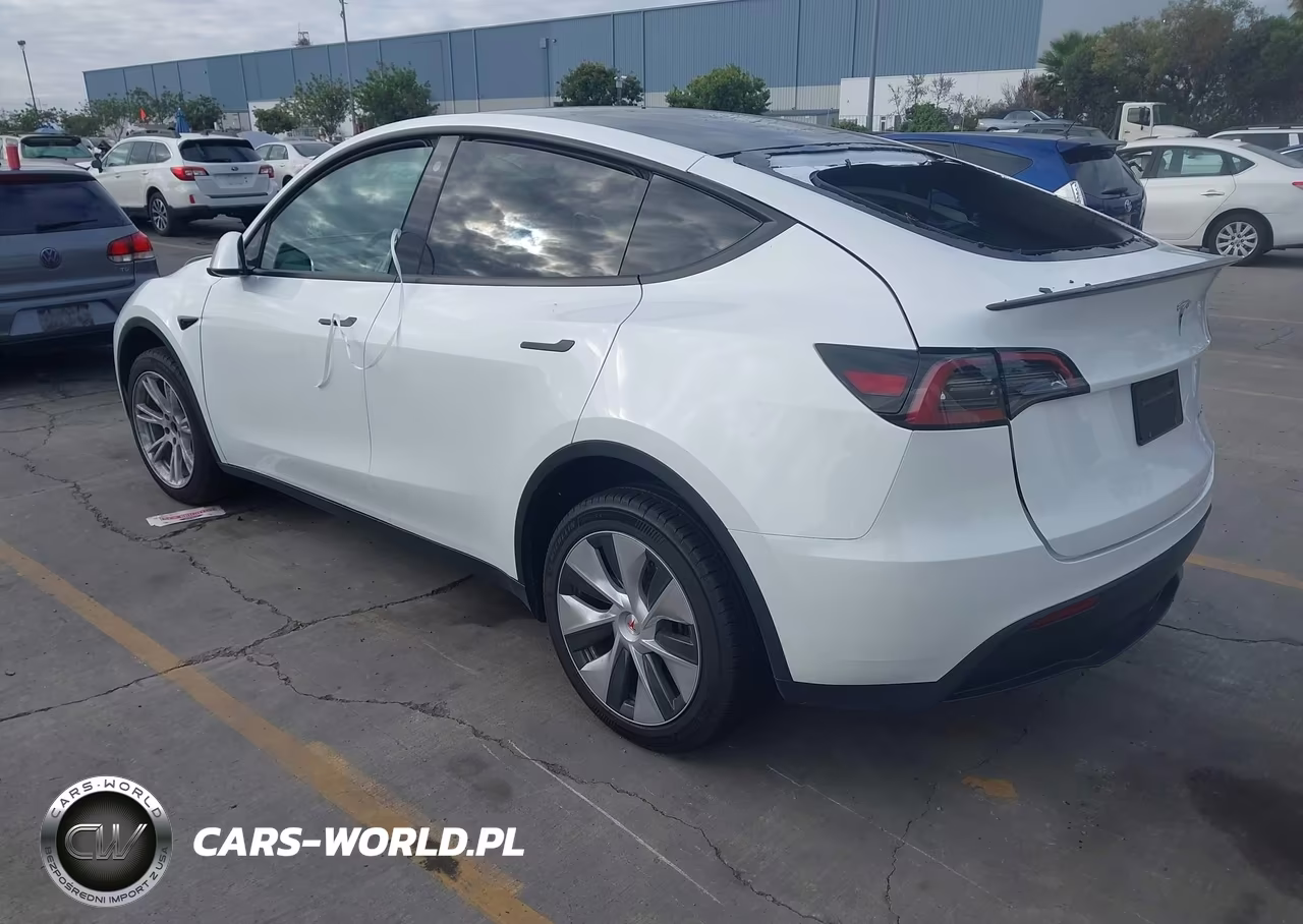 2023 Tesla Model Y Awd-Long Range Dual Motor All-Wheel Drive VIN:7SAYGDEE6PF597583 - 3