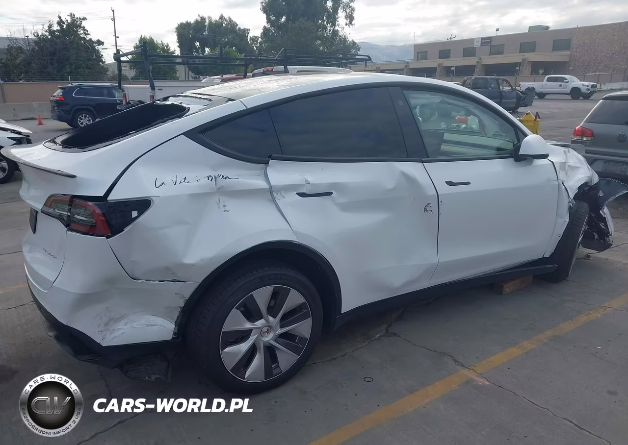 2023 Tesla Model Y Awd-Long Range Dual Motor All-Wheel Drive VIN:7SAYGDEE6PF597583 - 4