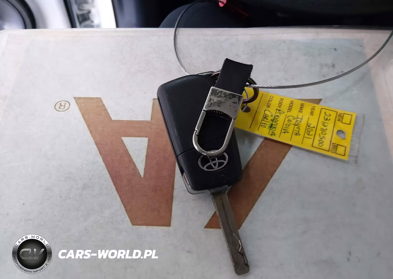 2021 Toyota Corolla Le VIN:5YFEPMAEXMP160255 - 11