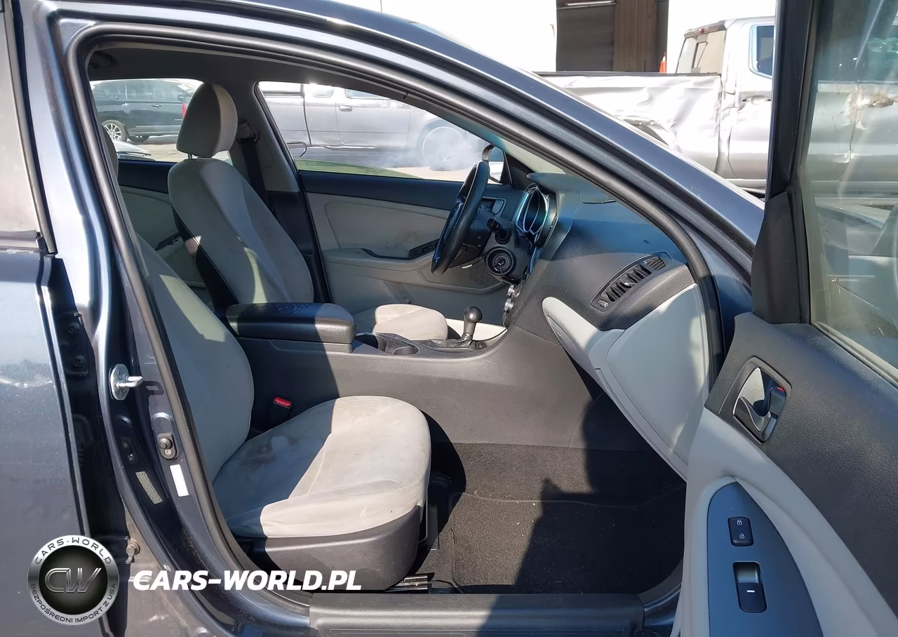 2015 Kia Optima Lx VIN:KNAGM4A73F5608318 - 5