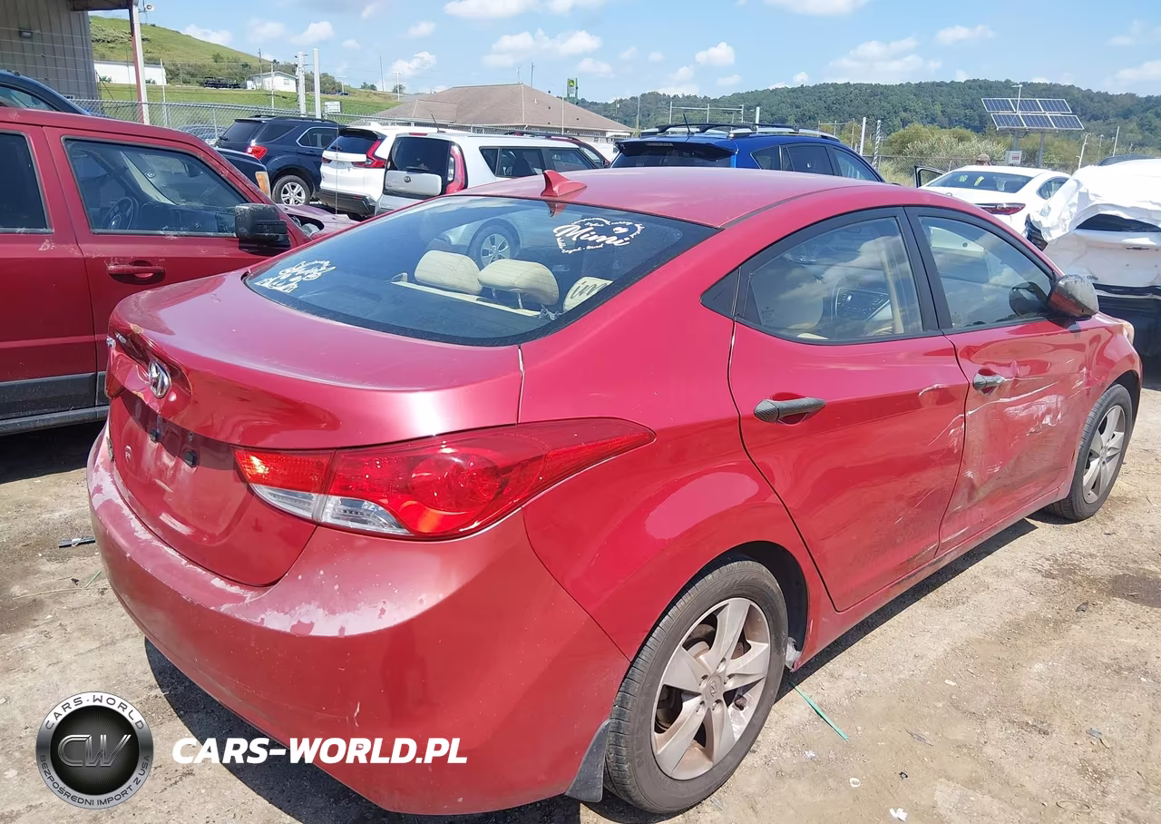 2013 Hyundai Elantra Gls VIN:KMHDH4AE7DU971552 - 4
