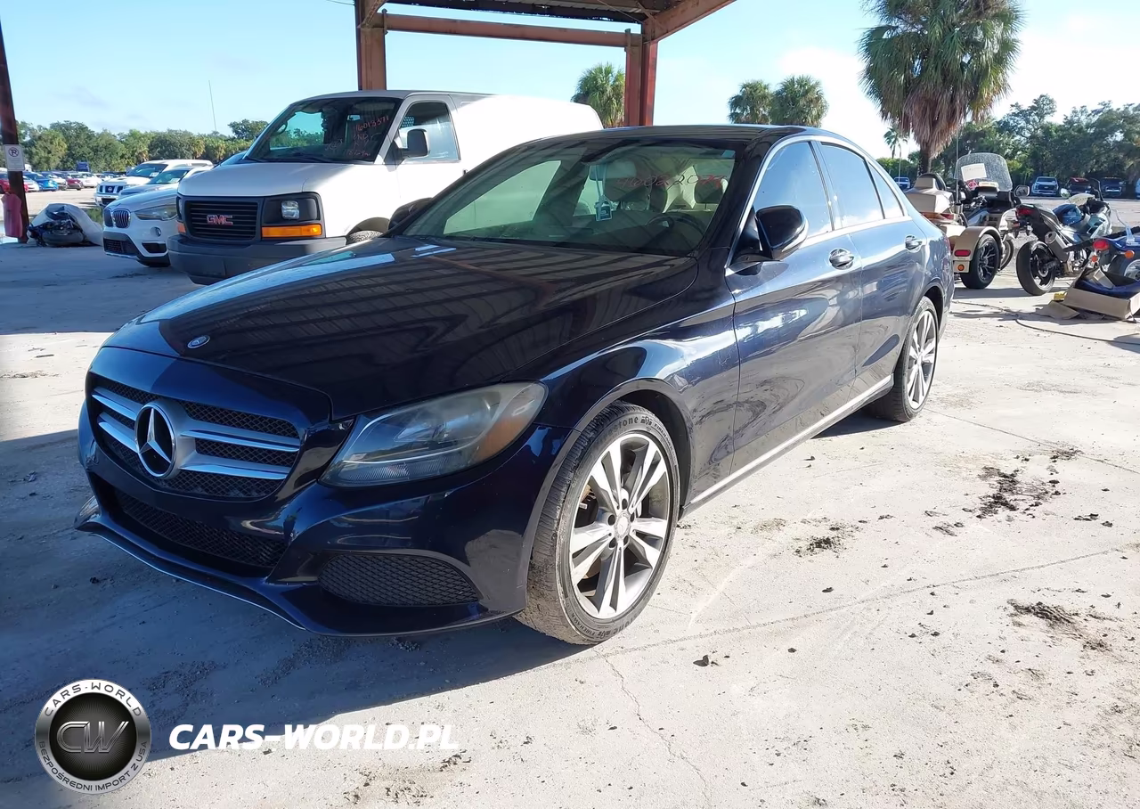 2015 Mercedes-Benz C 300 VIN:55SWF4JB7FU050483 - 2
