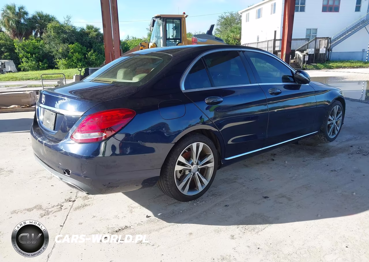 2015 Mercedes-Benz C 300 VIN:55SWF4JB7FU050483 - 4