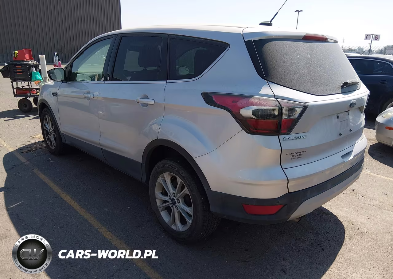 2017 Ford Escape Se VIN:1FMCU9GD7HUB03219 - 3