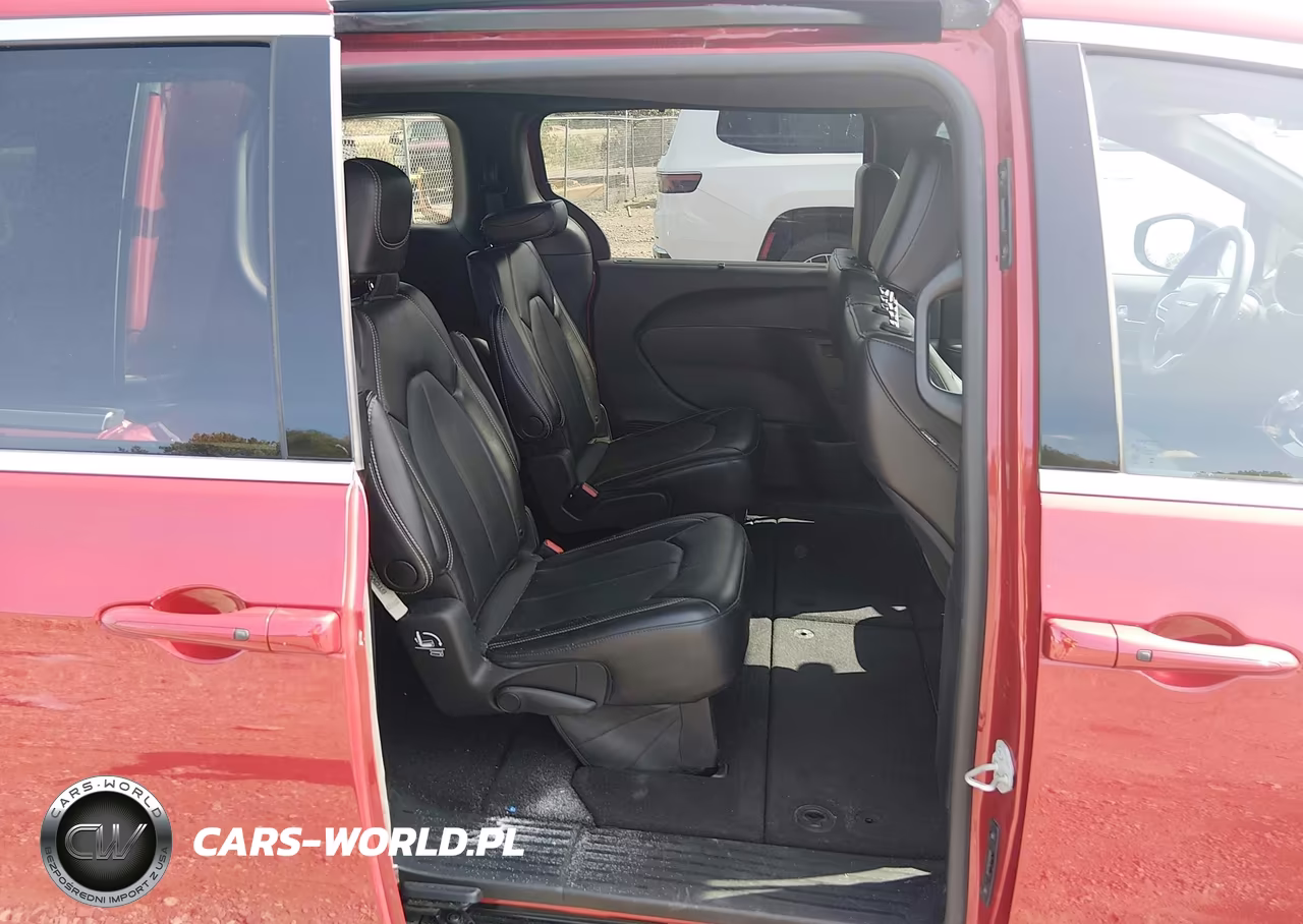 2025 Chrysler Pacifica Select VIN:2C4RC1BG0SR569535 - 8