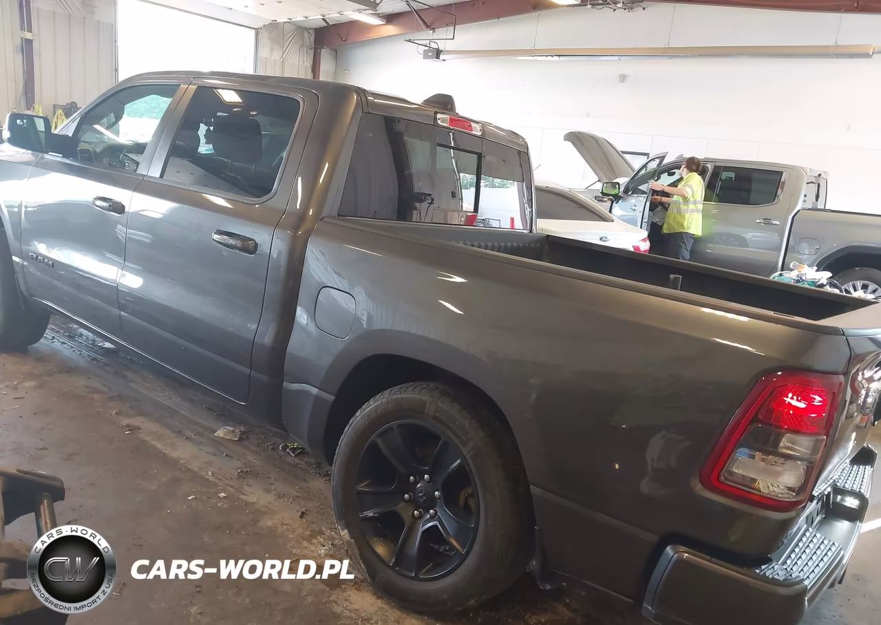 2020 Ram 1500 Big Horn 4X4 5'7 Box VIN:1C6RRFFGXLN231829 - 3