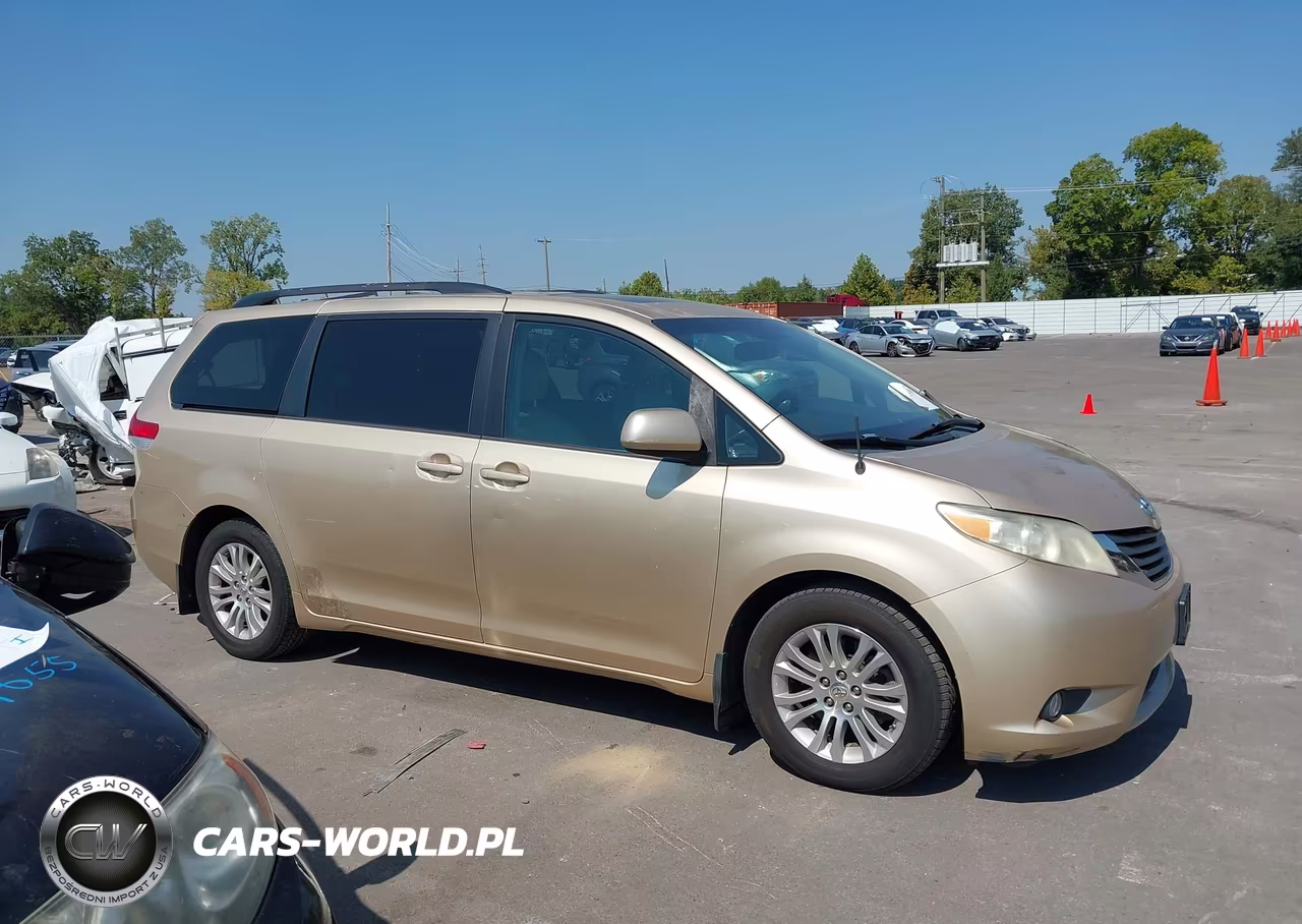 2011 Toyota Sienna Xle V6 VIN:5TDYK3DC3BS065329 - 13