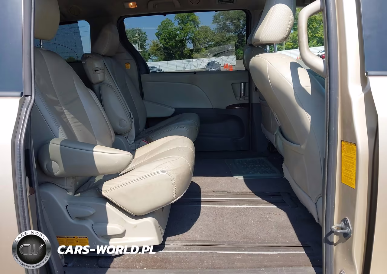 2011 Toyota Sienna Xle V6 VIN:5TDYK3DC3BS065329 - 8