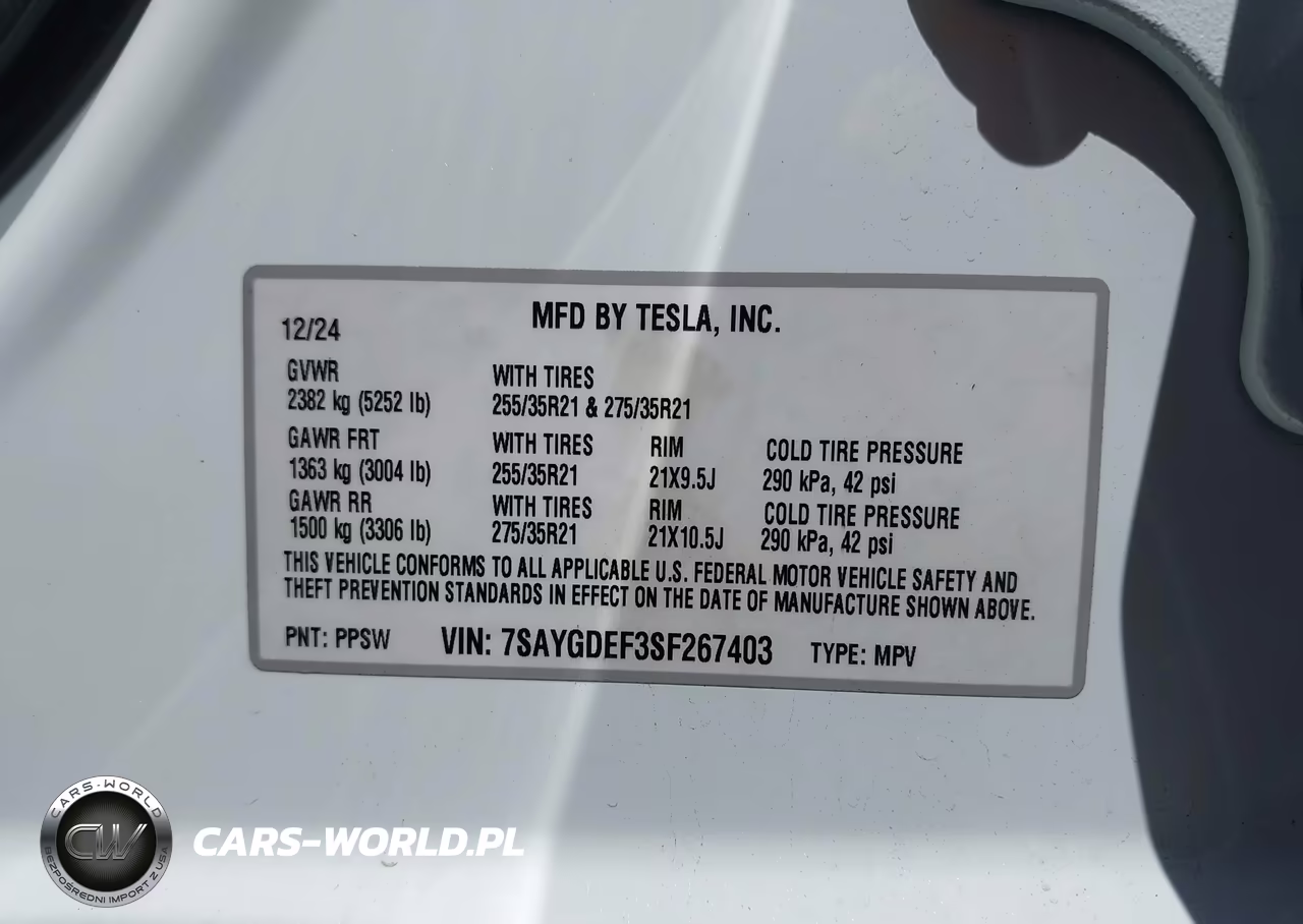 2025 Tesla Model Y Performance Dual Motor All-Wheel Drive VIN:7SAYGDEF3SF267403 - 9