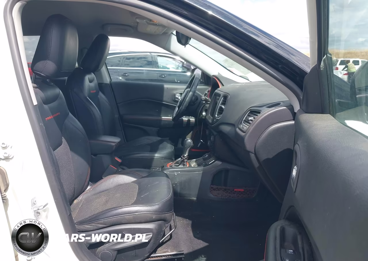 2017 Jeep New Compass Trailhawk 4X4 VIN:3C4NJDDB6HT681740 - 5