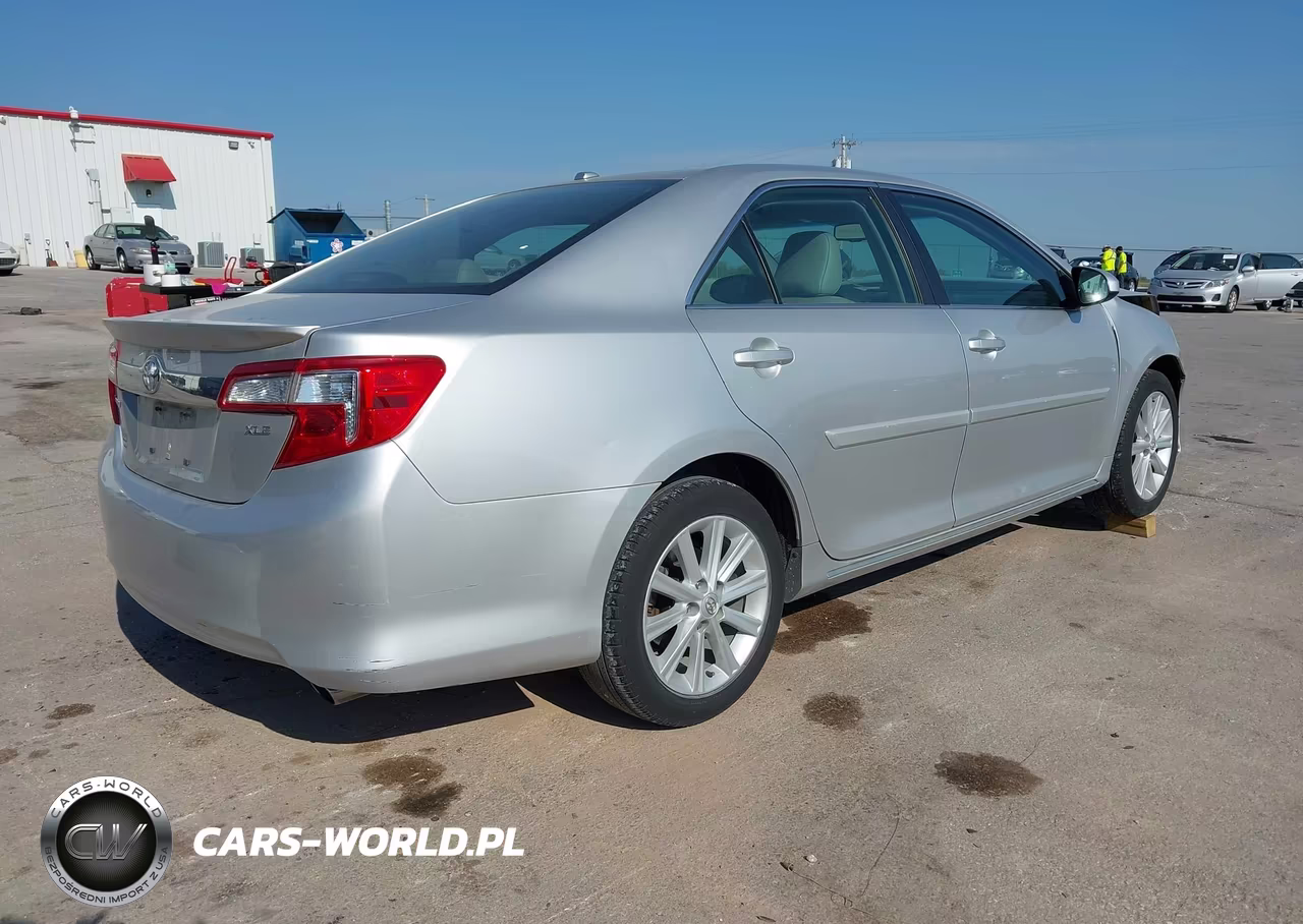 2012 Toyota Camry Xle VIN:4T4BF1FK4CR267355 - 4