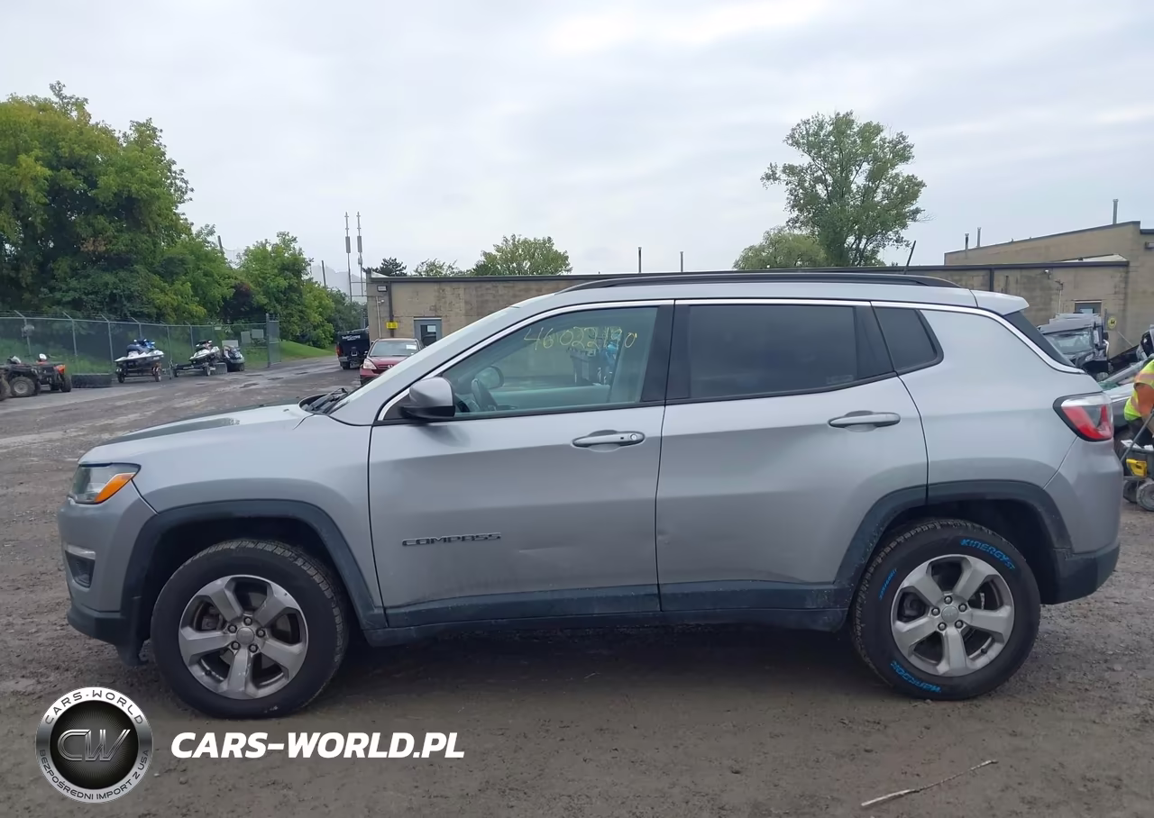 2018 Jeep Compass Latitude 4X4 VIN:3C4NJDBB1JT137915 - 15