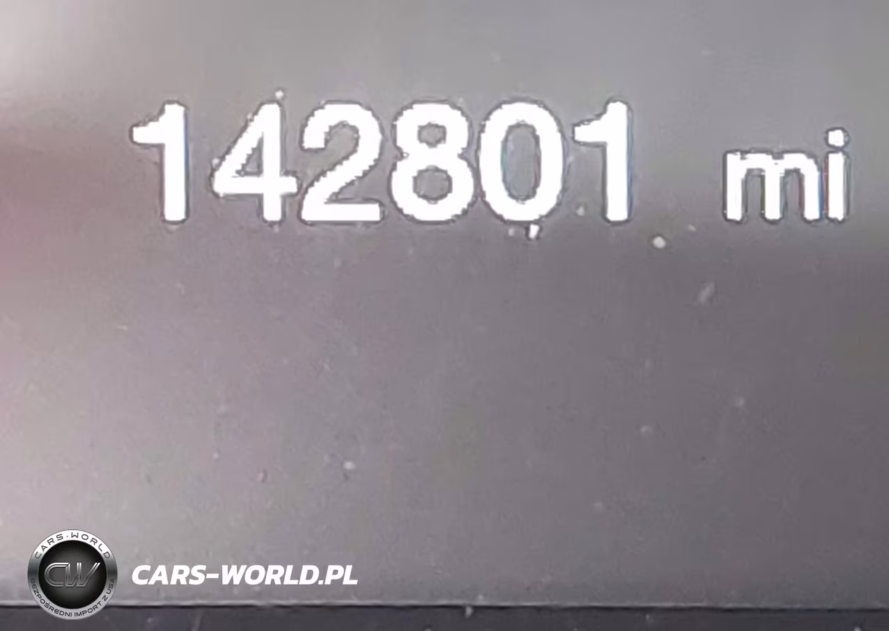 2018 Jeep Compass Latitude 4X4 VIN:3C4NJDBB1JT137915 - 16