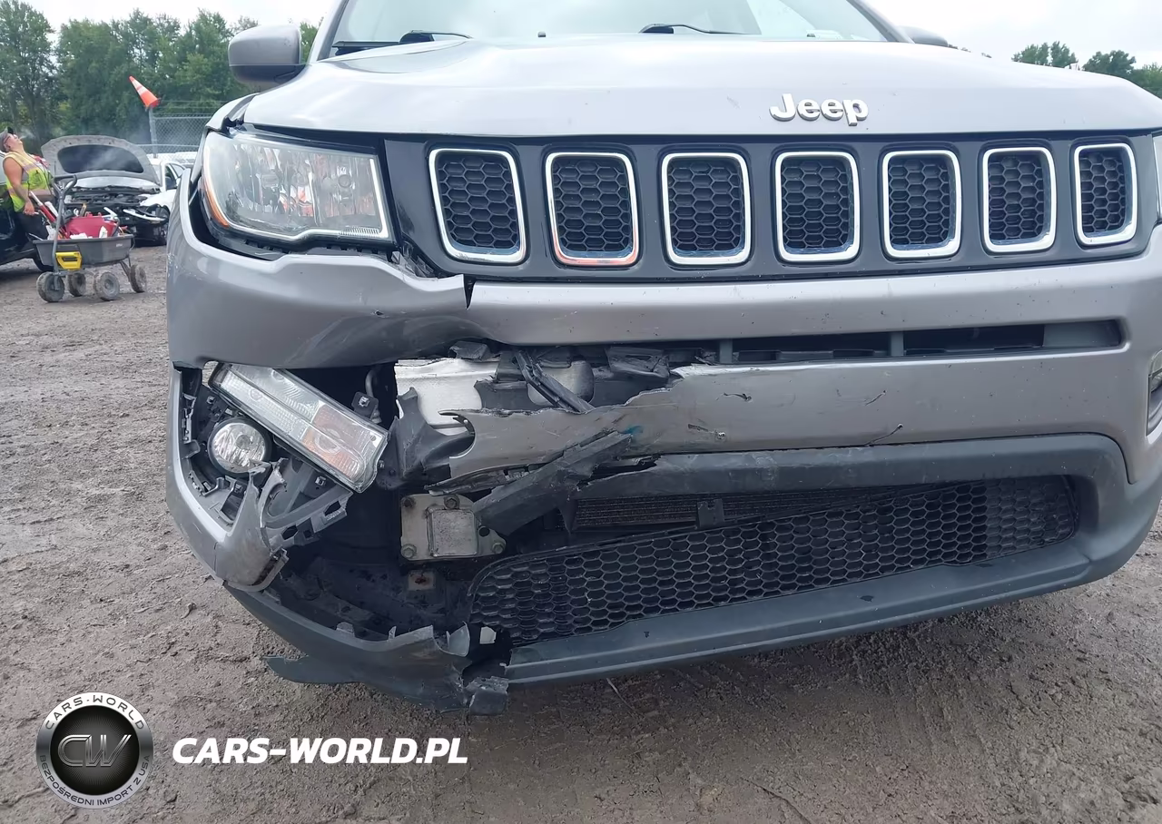 2018 Jeep Compass Latitude 4X4 VIN:3C4NJDBB1JT137915 - 6