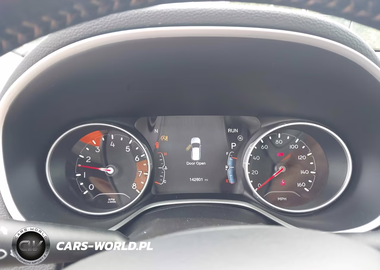 2018 Jeep Compass Latitude 4X4 VIN:3C4NJDBB1JT137915 - 7