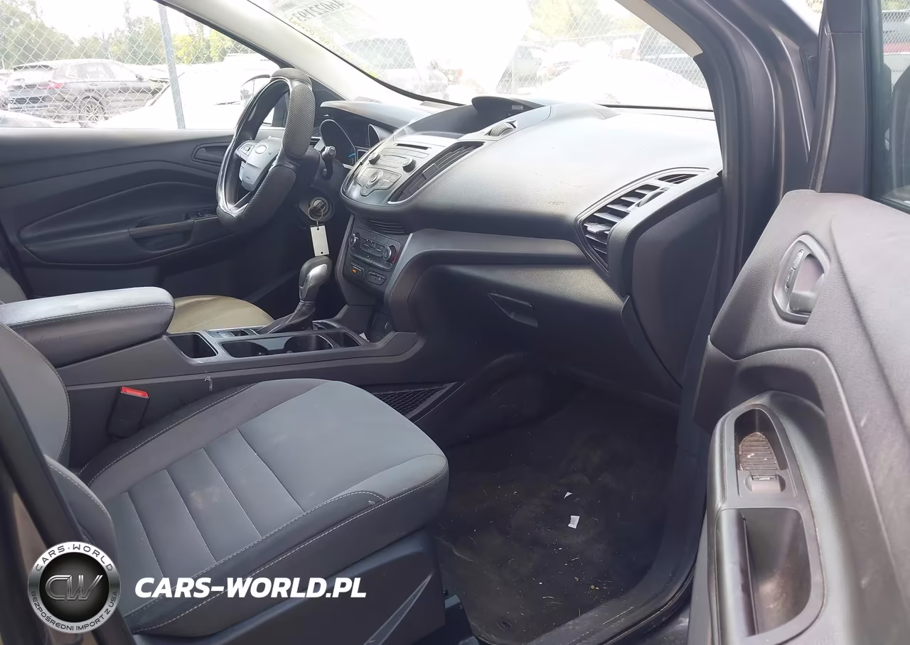 2018 Ford Escape S VIN:1FMCU0F74JUA19677 - 5