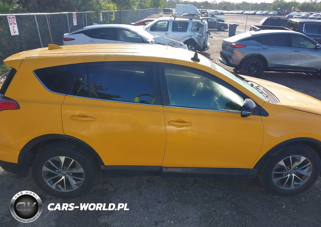 2018 Toyota Rav4 Hybrid Le VIN:JTMRJREV6JD251287 - 13