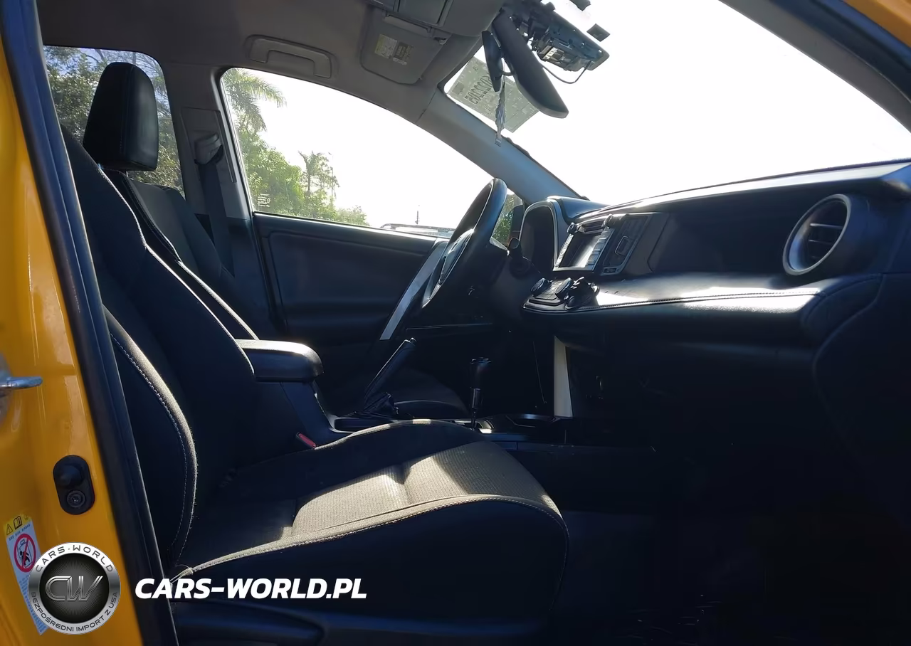 2018 Toyota Rav4 Hybrid Le VIN:JTMRJREV6JD251287 - 5