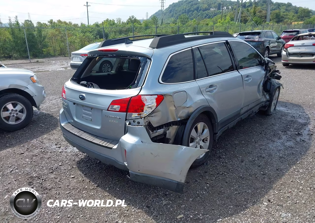 2012 Subaru Outback 2.5I Limited VIN:4S4BRBKC7C3238153 - 4