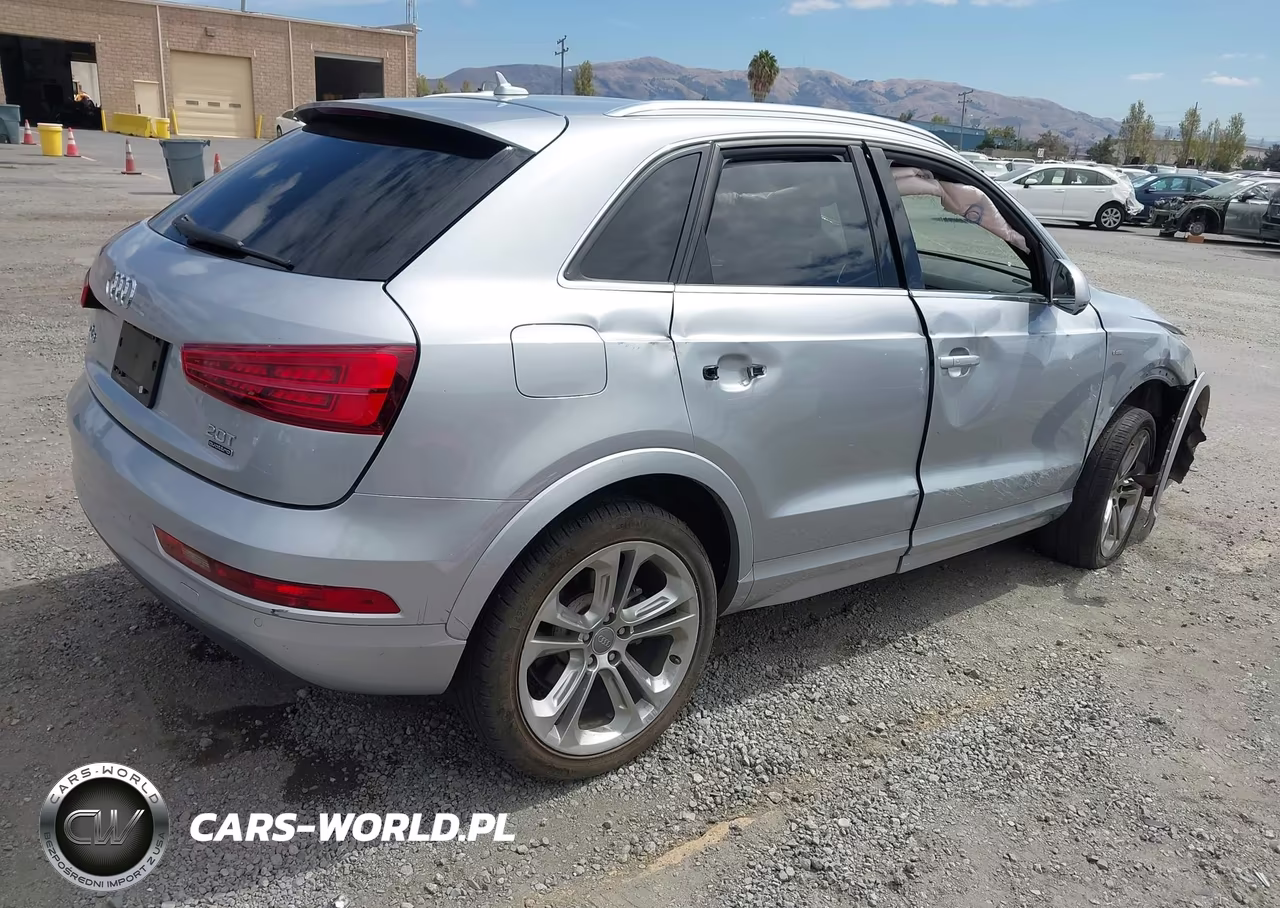 2018 Audi Q3 VIN:WA1JCCFSXJR035092 - 4