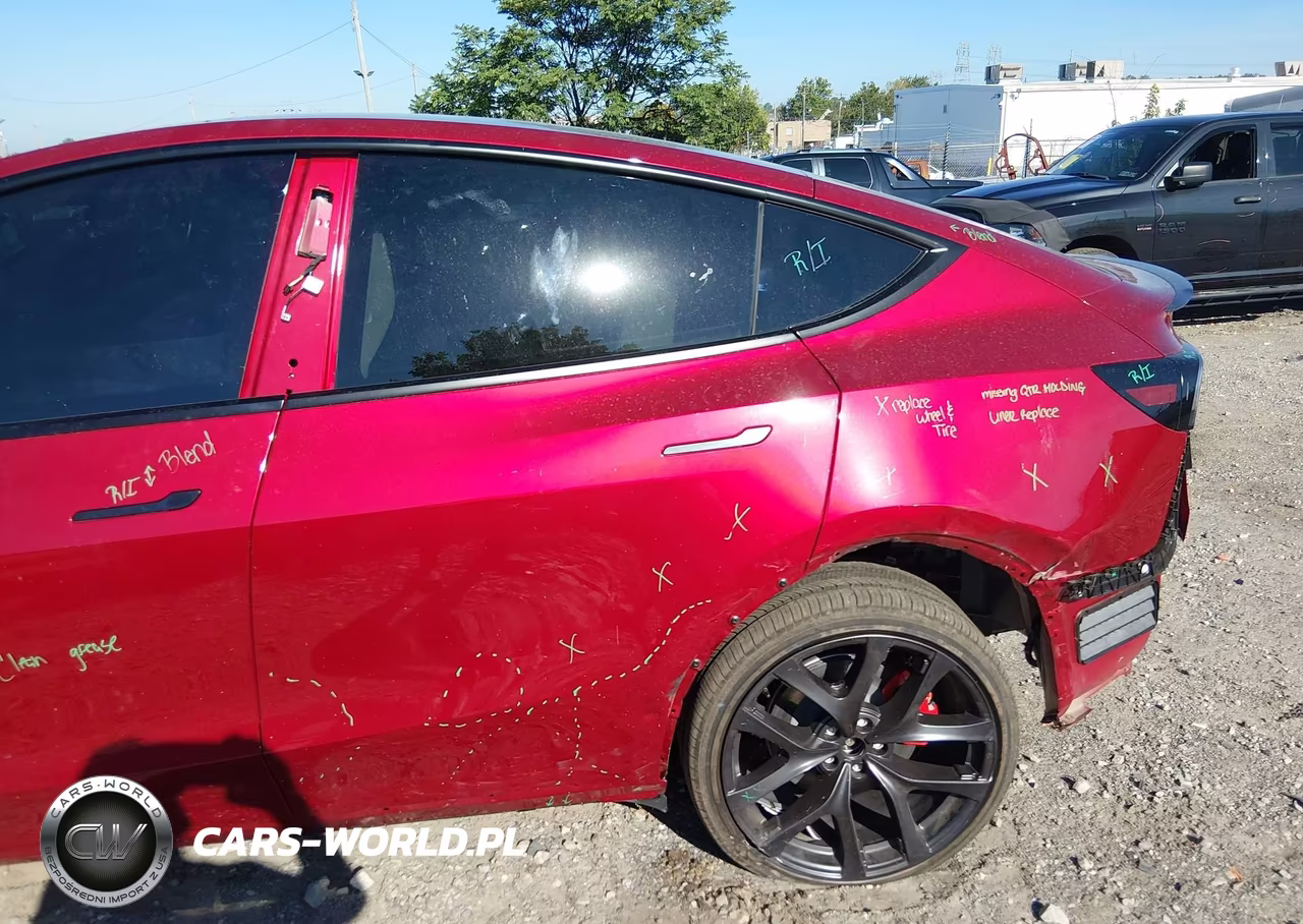 2026 Tesla Model Y Performance All-Wheel Drive VIN:7SAYGDET2TA676948 - 21