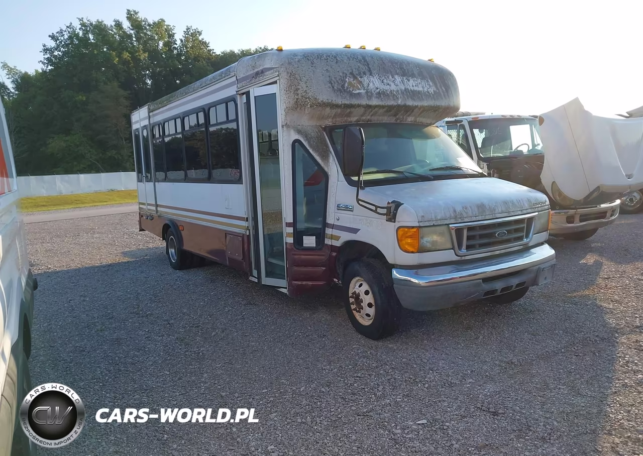 2006 Ford Econoline E450 Super Duty Cutwy Van