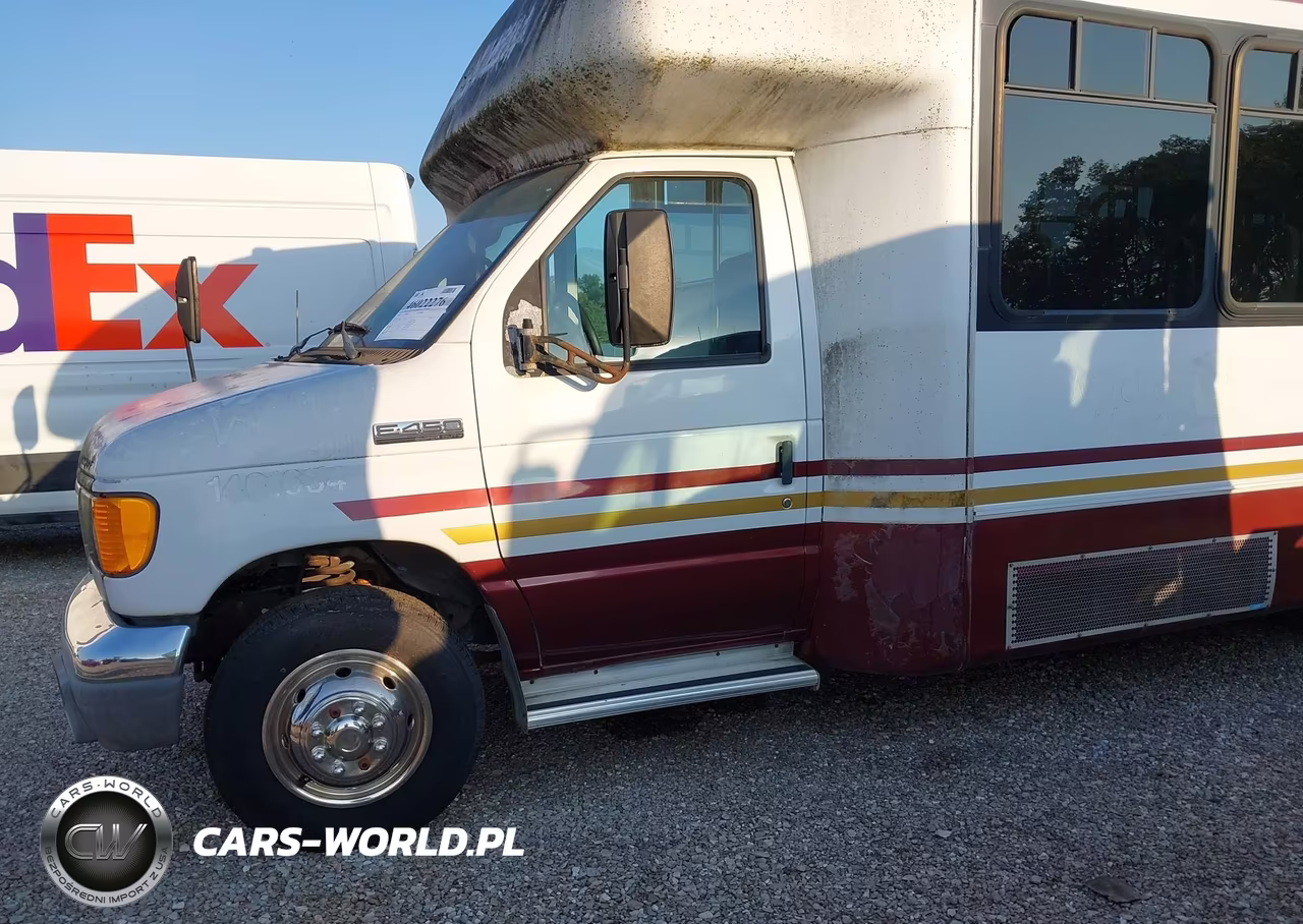 2006 Ford Econoline E450 Super Duty Cutwy Van VIN:1FDXE45S46DB03890 - 14