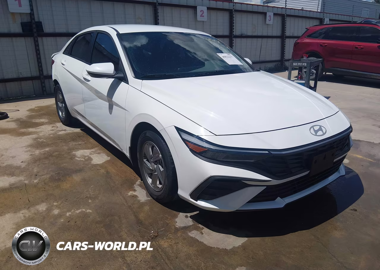 2025 Hyundai Elantra Se