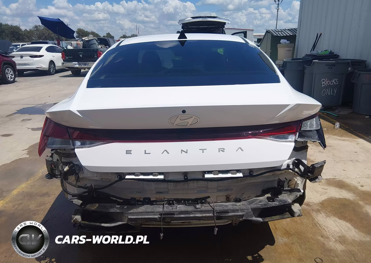 2025 Hyundai Elantra Se VIN:KMHLL4DG4SU002814 - 17