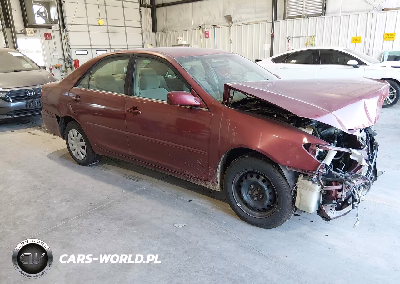 2005 Toyota Camry Le – zdjęcie 1 z 17