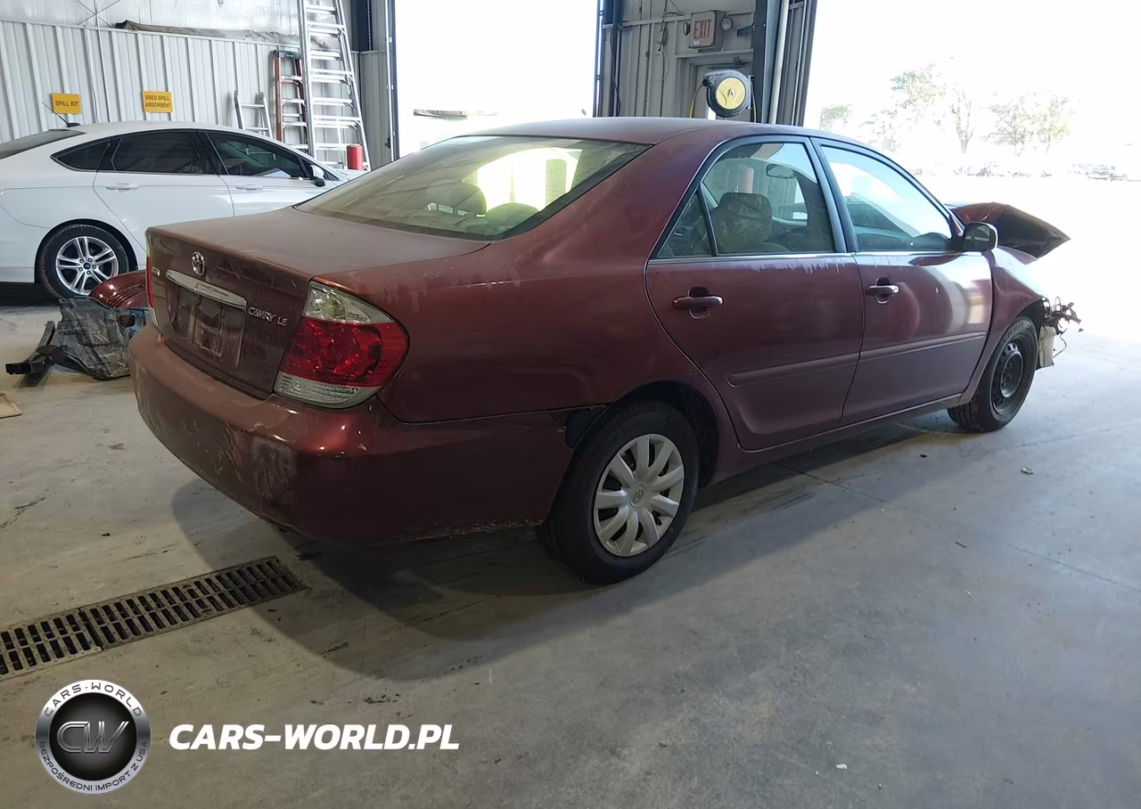 2005 Toyota Camry Le VIN:4T1BE32K15U103353 - 4