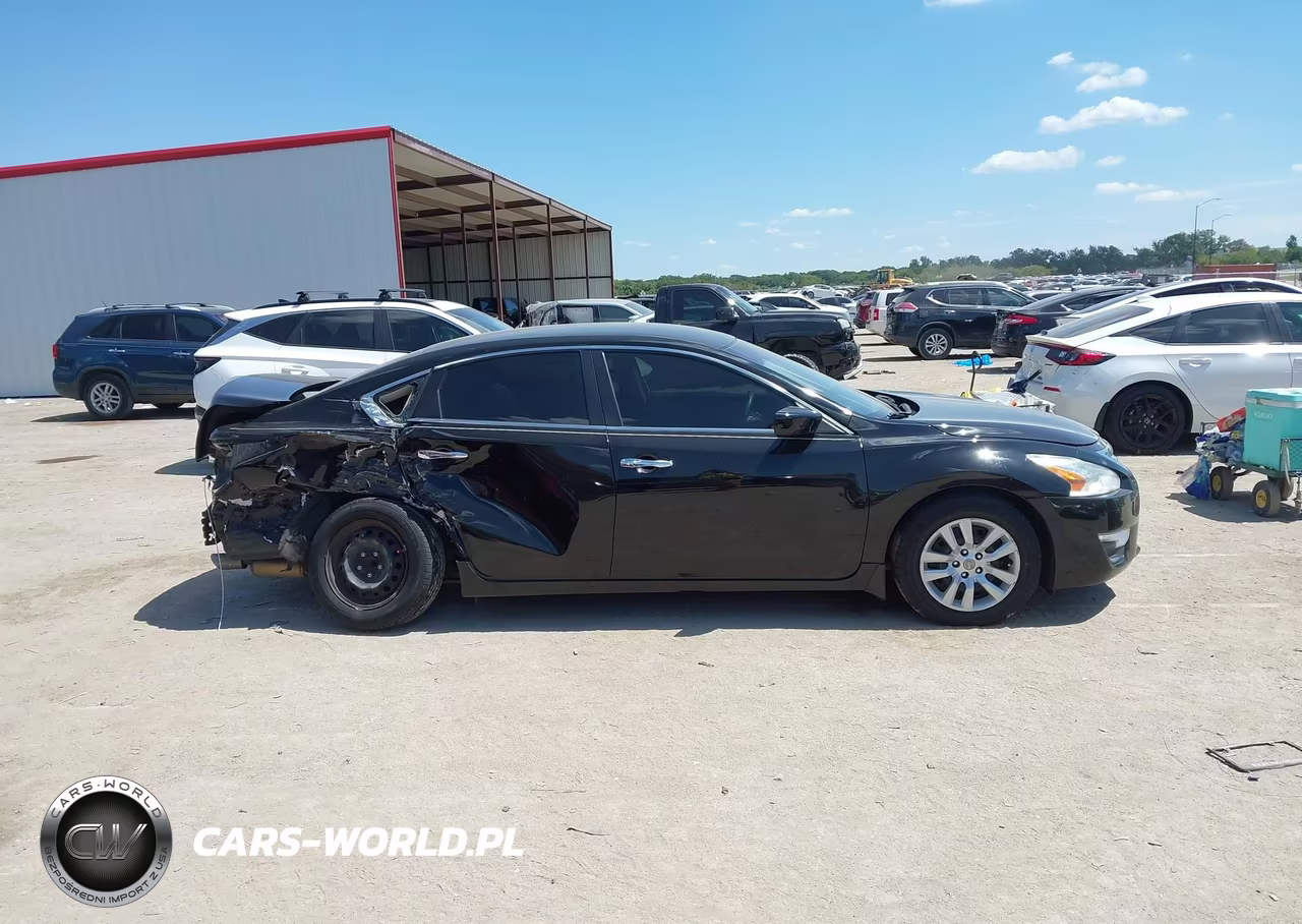 2015 Nissan Altima 2.5 S VIN:1N4AL3AP9FC296240 - 13