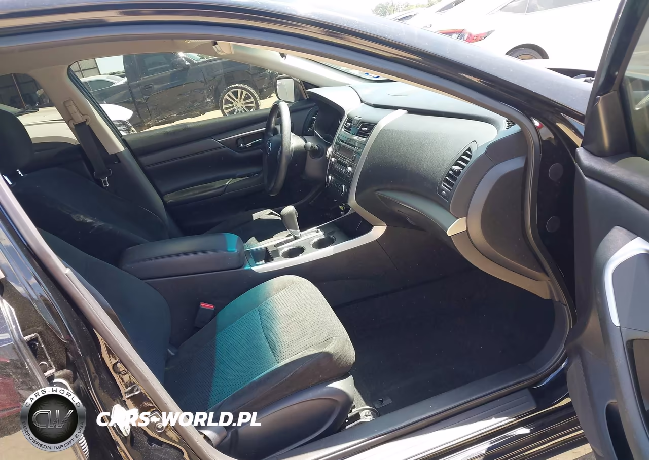 2015 Nissan Altima 2.5 S VIN:1N4AL3AP9FC296240 - 5