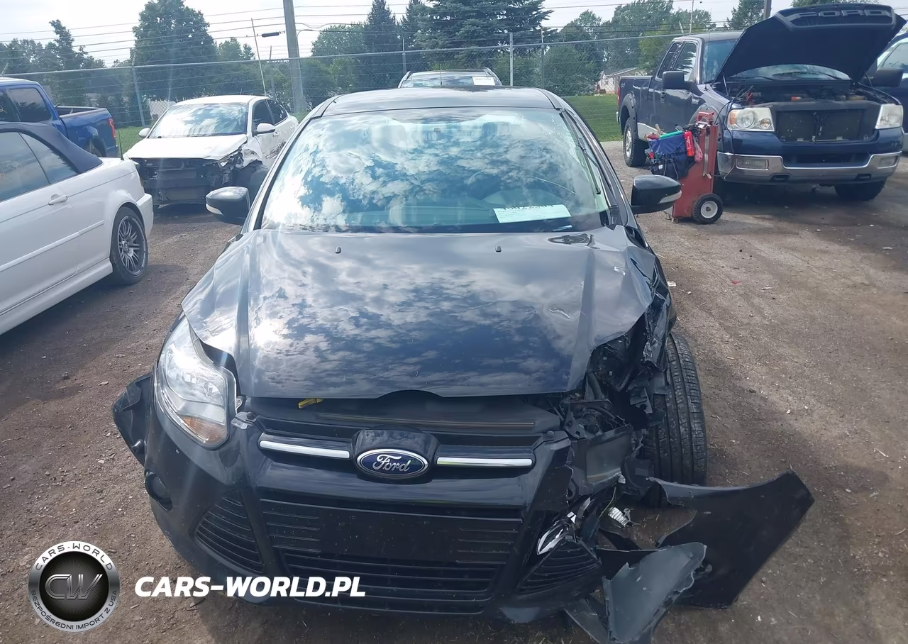 2014 Ford Focus Titanium VIN:1FADP3J26EL412255 - 12
