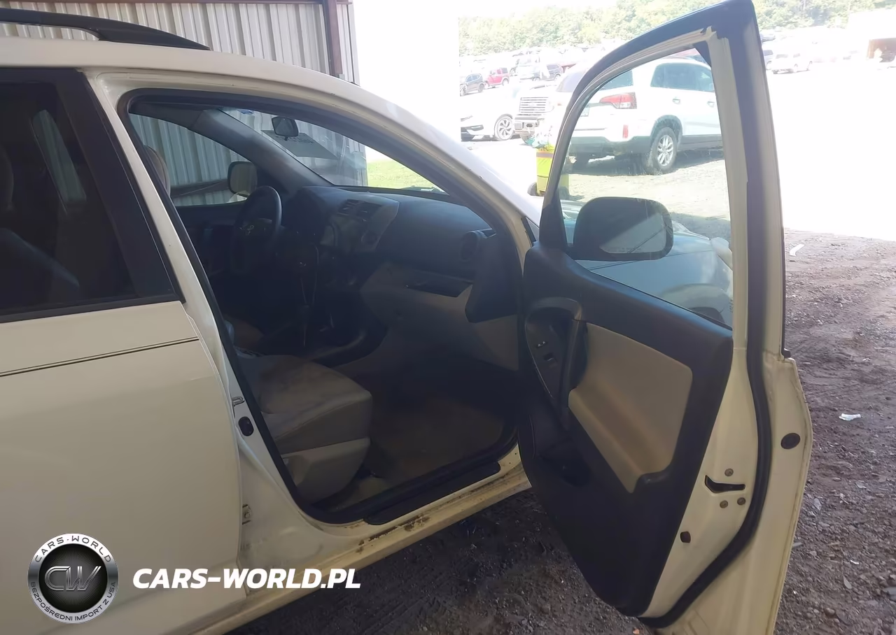 2010 Toyota Rav4 VIN:2T3ZF4DV7AW029169 - 5