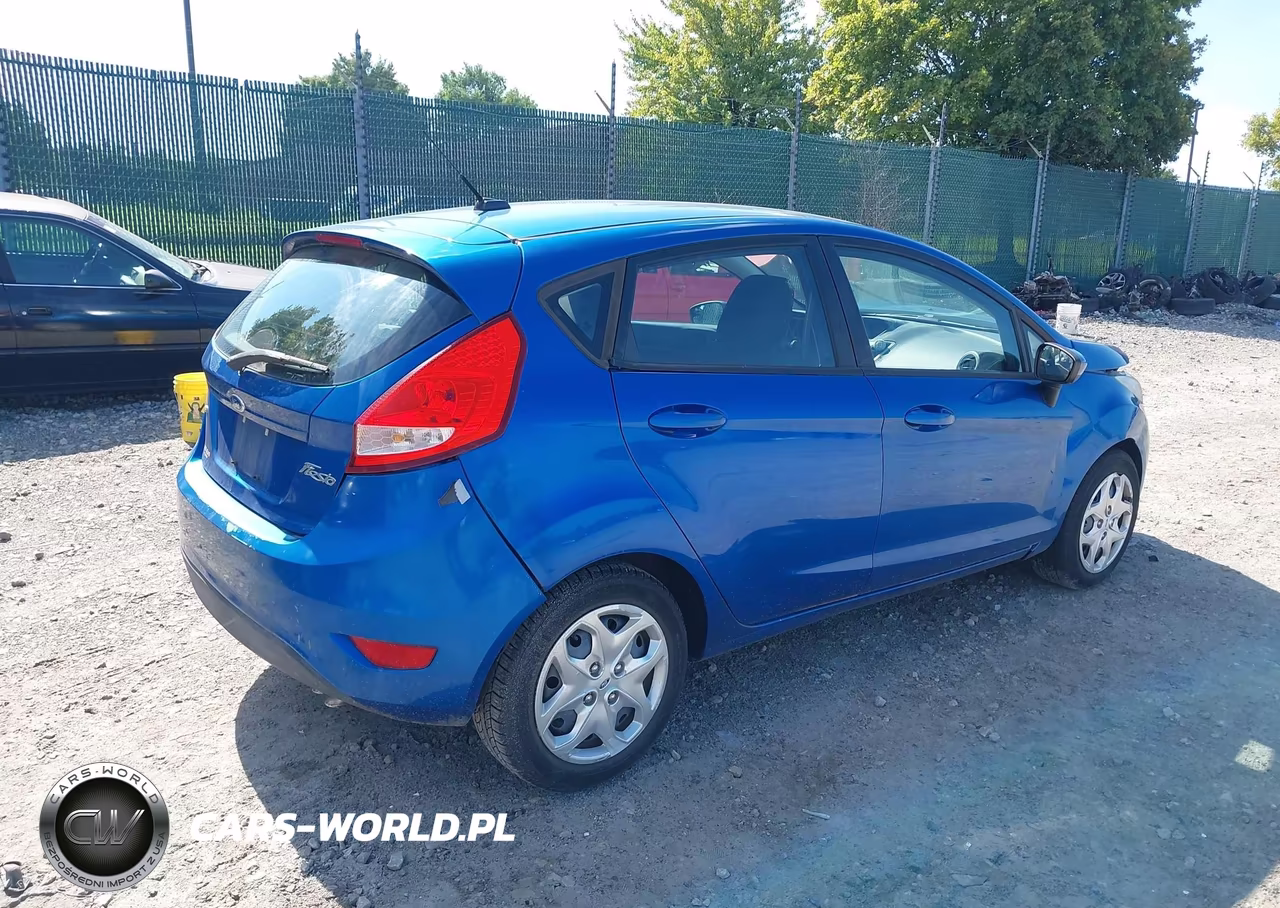 2011 Ford Fiesta Se VIN:3FADP4EJ7BM121605 - 4
