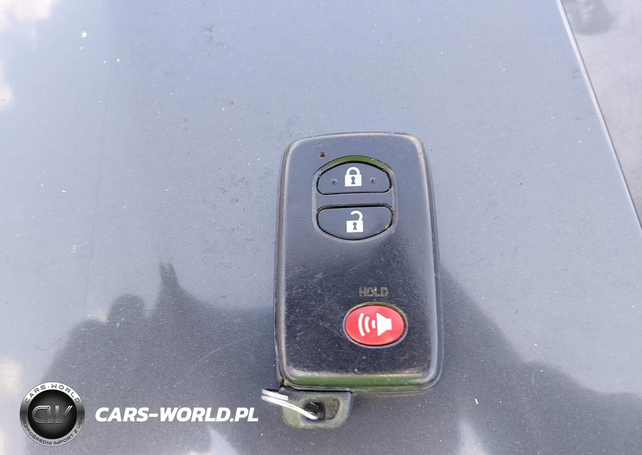 2012 Toyota Prius Two VIN:JTDKN3DU0C5491010 - 11