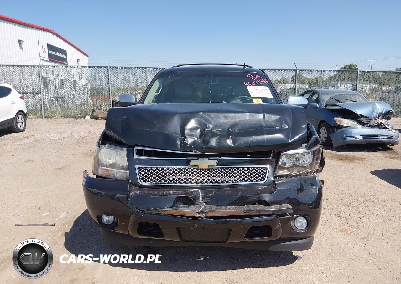 2010 Chevrolet Tahoe Ltz VIN:1GNUKCE01AR203148 - 12