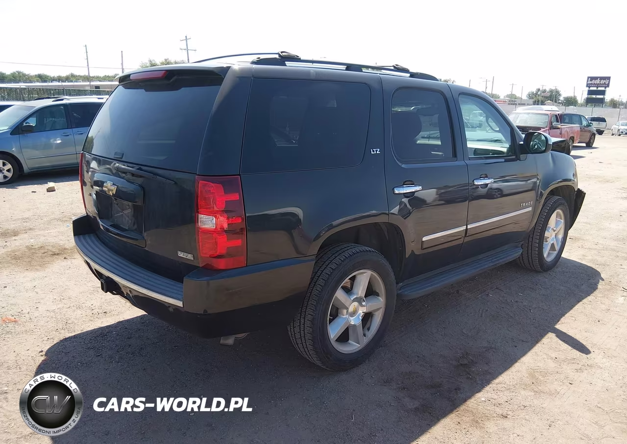 2010 Chevrolet Tahoe Ltz VIN:1GNUKCE01AR203148 - 4