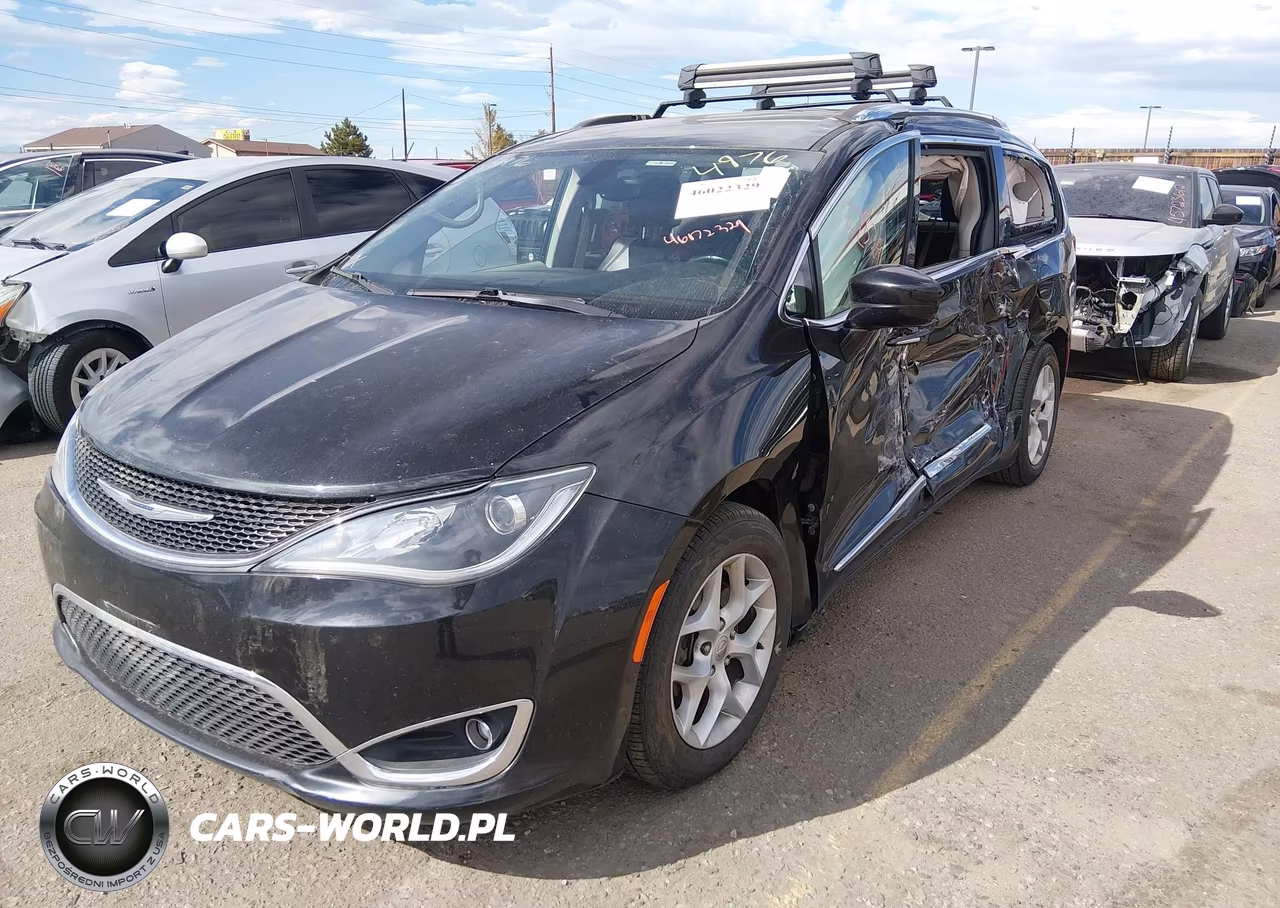 2017 Chrysler Pacifica Touring-L Plus VIN:2C4RC1EG7HR508459 - 2