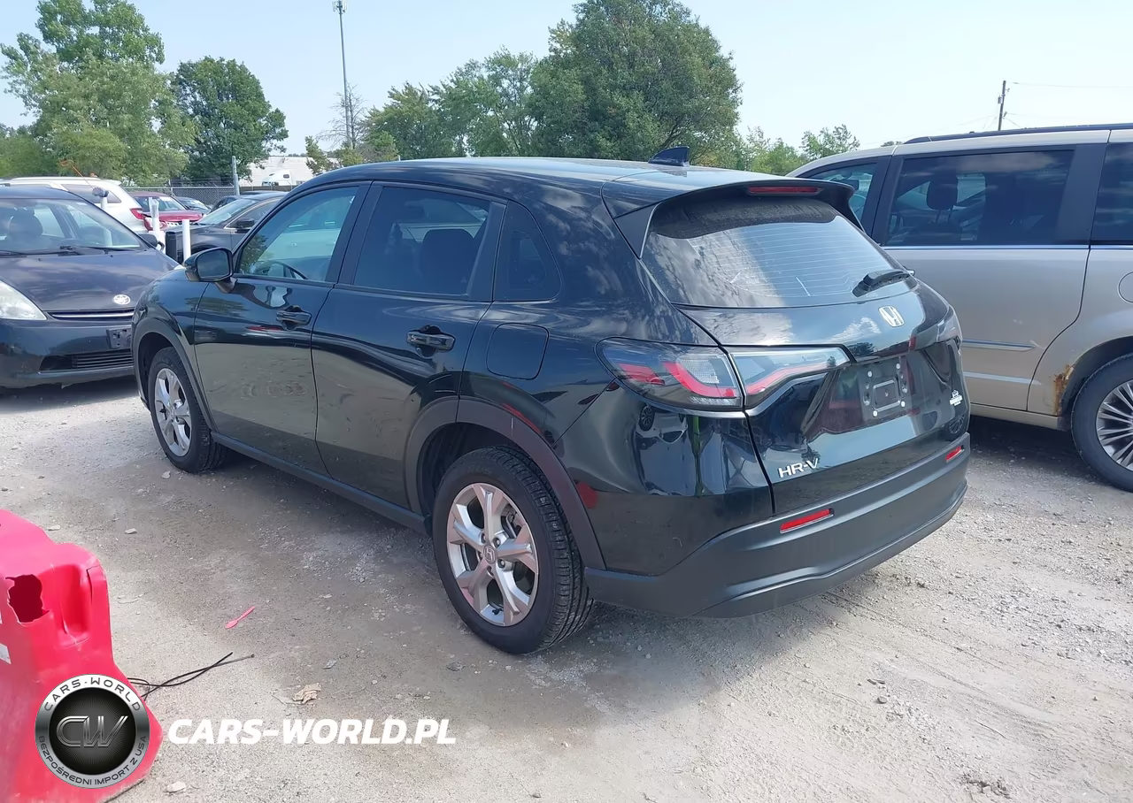 2025 Honda Hr-V Awd Lx VIN:3CZRZ2H30SM702143 - 3
