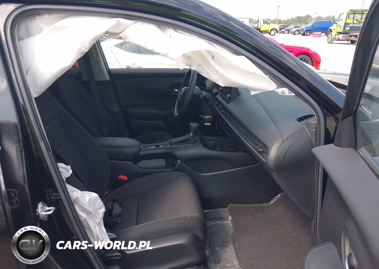 2025 Honda Hr-V Awd Lx VIN:3CZRZ2H30SM702143 - 5