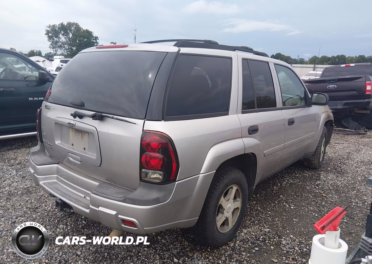 2006 Chevrolet Trailblazer Ls VIN:1GNDS13S662242701 - 4
