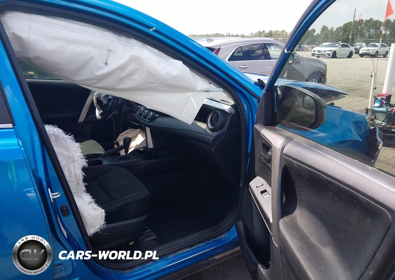 2018 Toyota Rav4 Le VIN:JTMZFREV5JJ727113 - 5