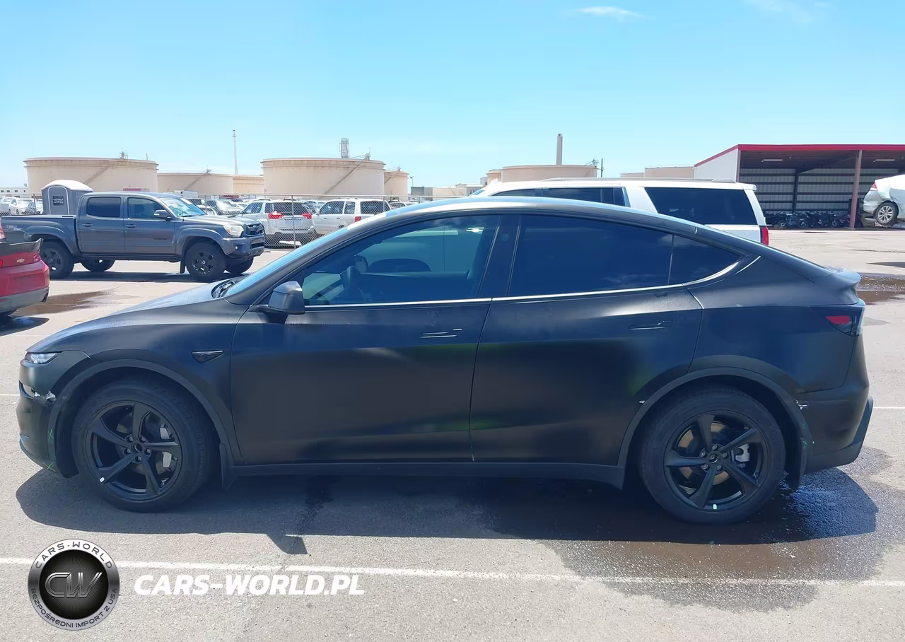 2026 Tesla Model Y Premium Rear-Wheel Drive-Rear-Wheel Drive VIN:7SAYGDED1TF409747 - 14