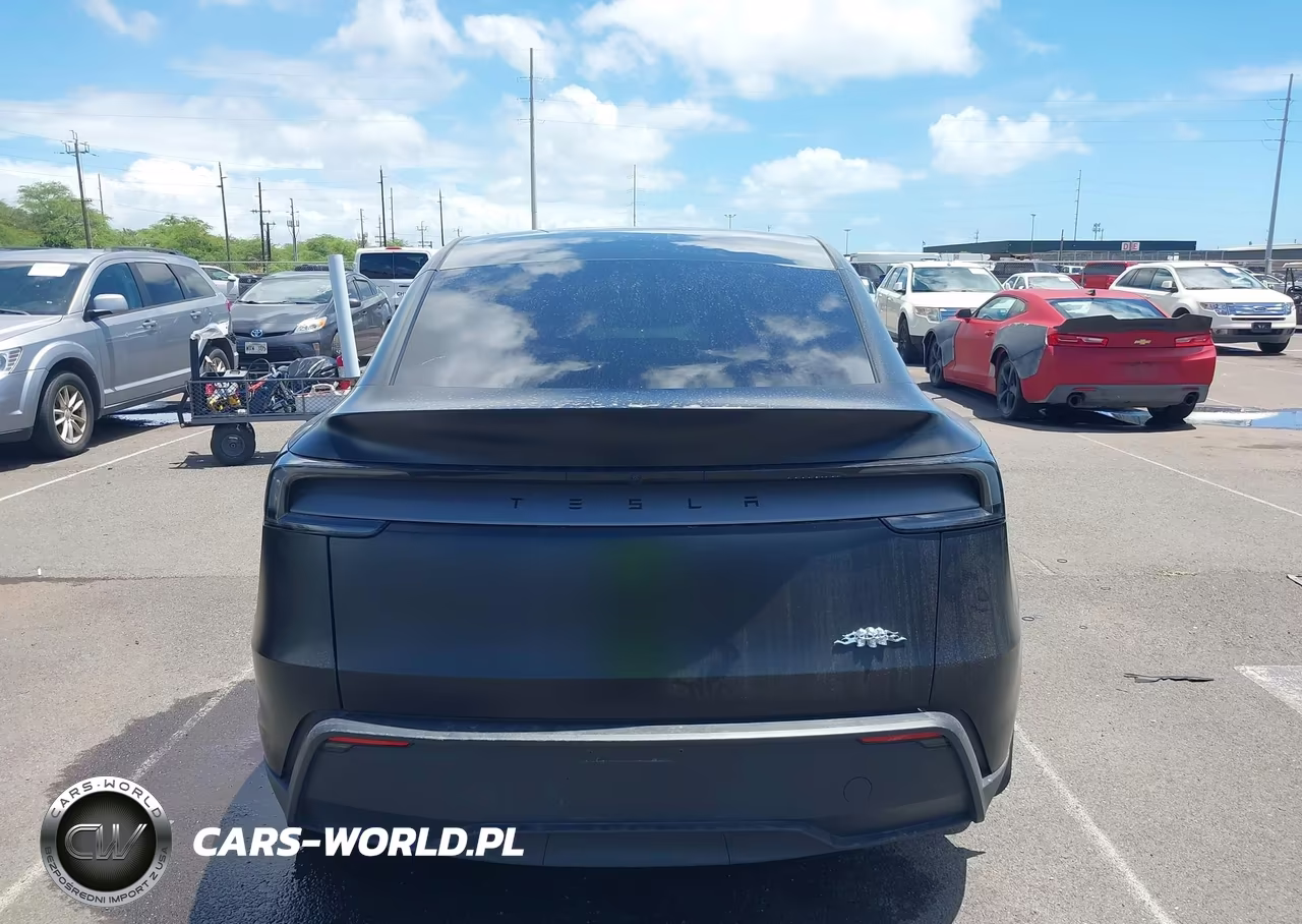 2026 Tesla Model Y Premium Rear-Wheel Drive-Rear-Wheel Drive VIN:7SAYGDED1TF409747 - 16