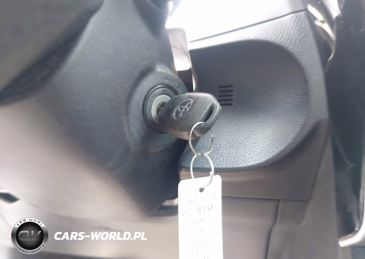 2019 Toyota Corolla Le VIN:5YFBURHEXKP943653 - 11