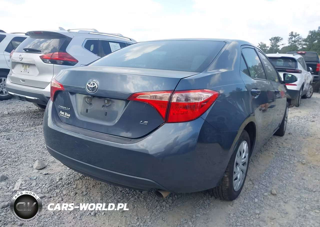 2019 Toyota Corolla Le VIN:5YFBURHEXKP943653 - 4