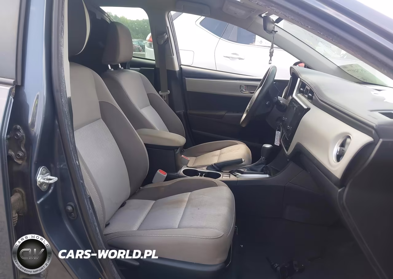 2019 Toyota Corolla Le VIN:5YFBURHEXKP943653 - 5