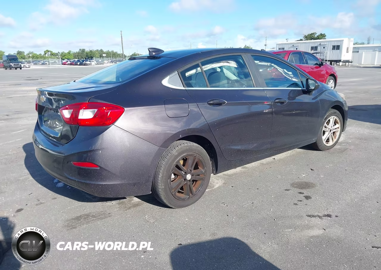 2017 Chevrolet Cruze Lt Auto VIN:1G1BE5SM2H7102726 - 4
